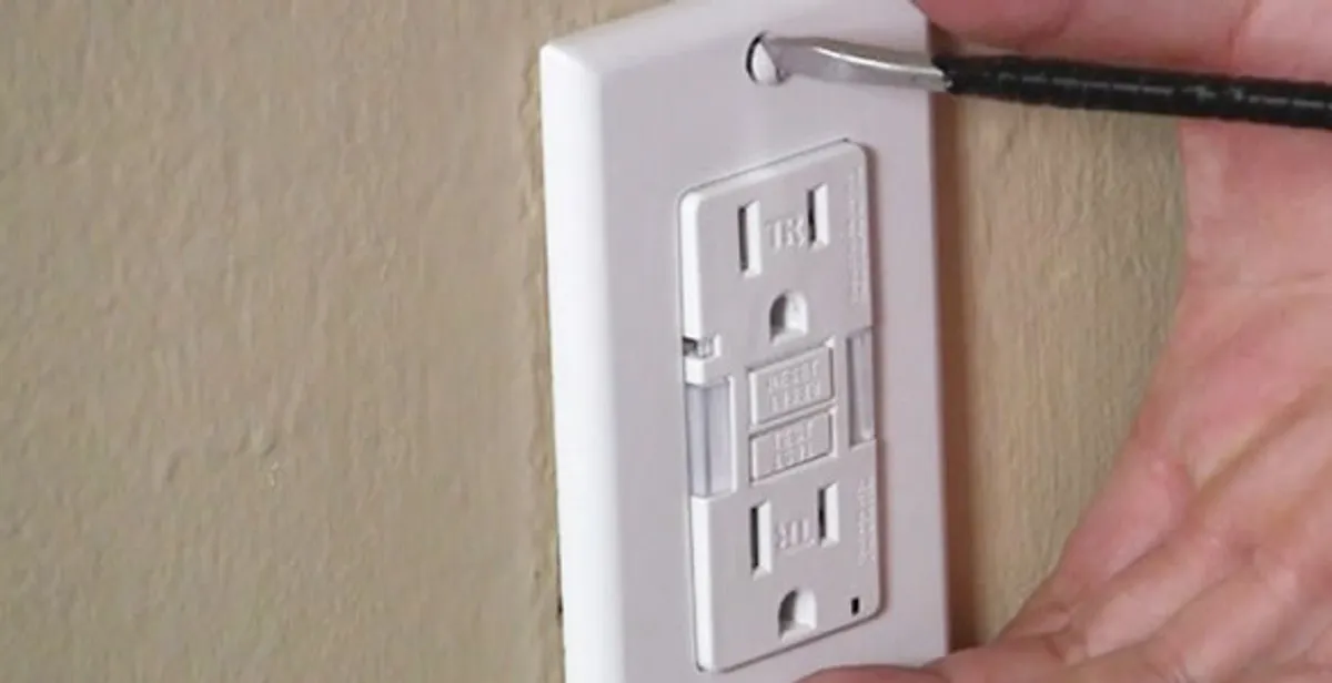 gfc outlets service securing and mounting ground fault circuit interrupter outlet by certified electricians in Myrtle Beach, SC